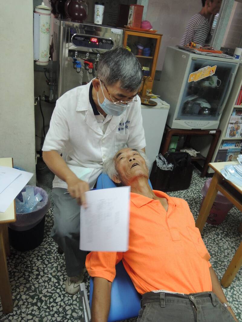 特需牙醫養成困境3-2》高齡化衝擊醫療！ 「到宅照護」成關鍵解方  醫：溫度才是關鍵