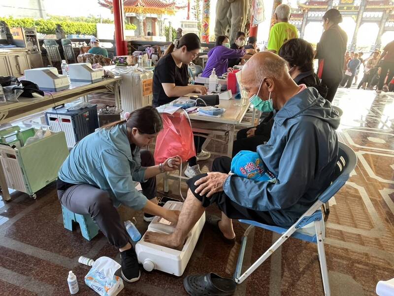 屏東榮總前進小琉球 為鄉親免費健檢