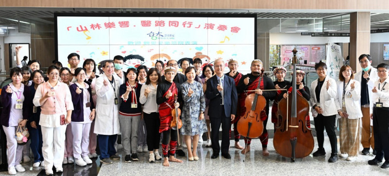 以樂聲傳遞希望 「親愛愛樂」新竹台大分院溫暖演出展自信