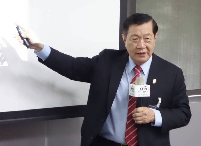 神探李昌鈺在生前「撐」著完成口述鉅作,令人動容。根據台北榮總衛教資料指出,臨終有5大症狀,他真的是靠著意志力熬到最後。(資料照) 神探李昌鈺在生前「撐」著完成口述鉅作,令人動容。根據台北榮總衛教資料指出,臨終有5大症狀,他真的是靠著意志力熬到最後。(資料照)