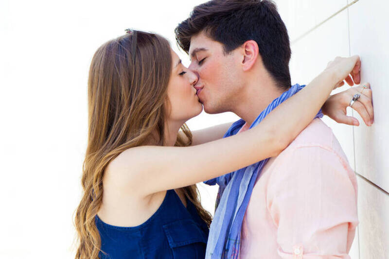 10秒接吻可交換8000萬細菌 同居情侶腸道菌最高共享30％