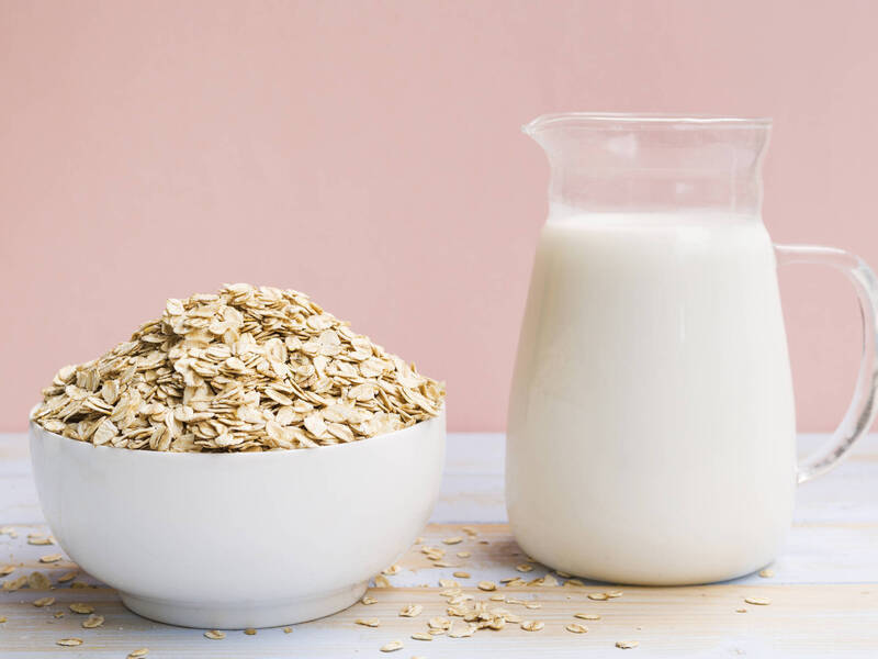 健康網》燕麥奶、檸檬水都上榜！養胃做錯更傷胃 醫揭3地雷