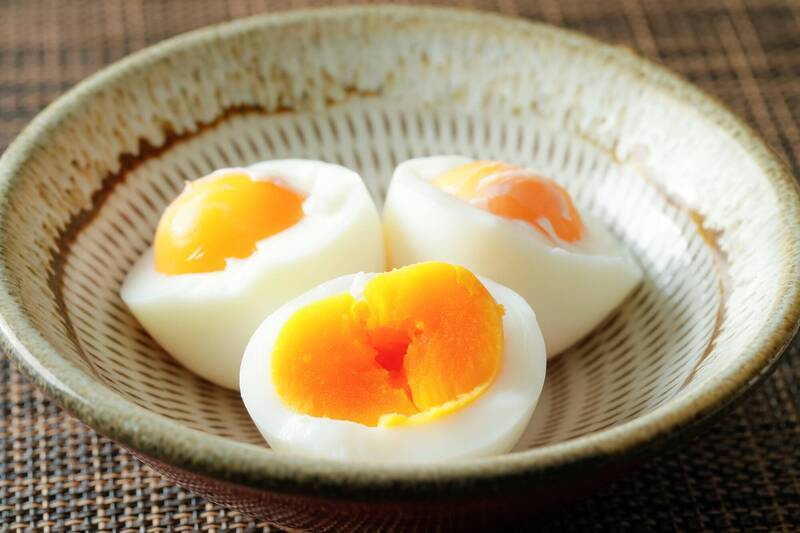 健康網》水煮蛋乾到吞不下！ 專家教1招 蛋黃綿密又滑順