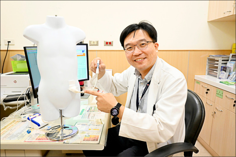 8旬嬤在家「洗腰子」 省去奔波更樂活