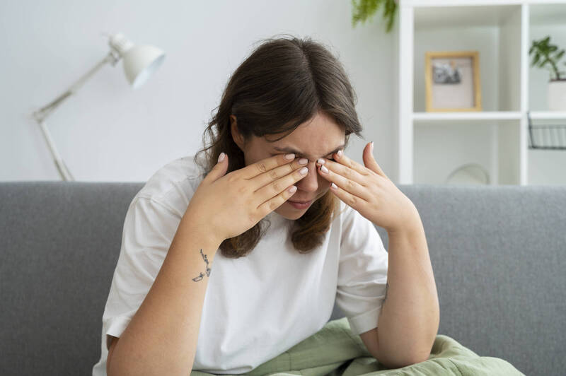 健康網》眼睛癢、眼屎多不是臉沒洗乾淨 醫曝睫毛有蟲是元凶