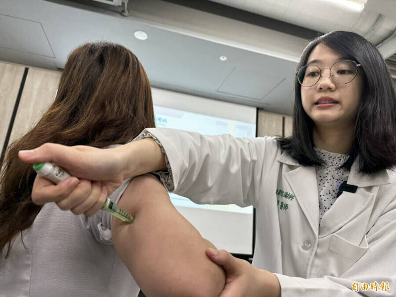 第一型糖尿病患者目前需長期依賴胰島素注射維持血糖穩定。(資料照) 第一型糖尿病患者目前需長期依賴胰島素注射維持血糖穩定。(資料照)