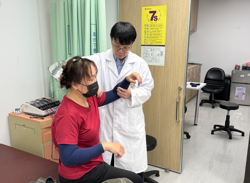 關節痠痛如「氣象台」 中醫「祛寒濕」助婦擺脫失眠