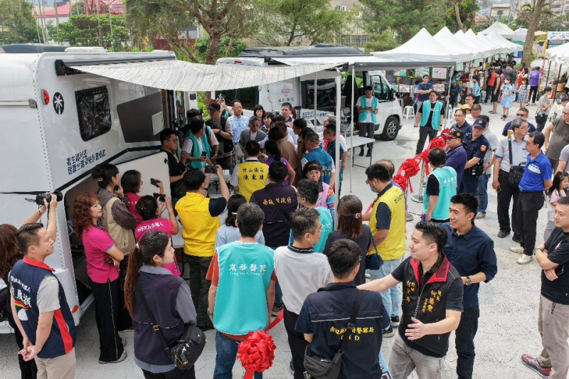 身價千萬露營車變「行動醫院」 南投偏鄉醫療添生力軍