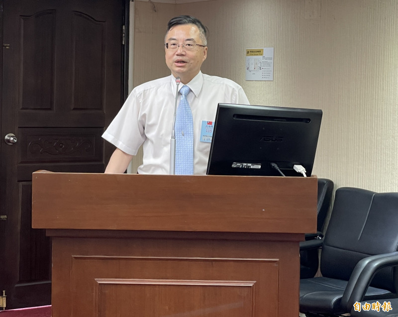 彰化秀傳醫院副院長林昌生呼籲,應將肺阻塞相關防治與呼吸復健資源下放到社區基層。(記者羅碧攝) 彰化秀傳醫院副院長林昌生呼籲,應將肺阻塞相關防治與呼吸復健資源下放到社區基層。(記者羅碧攝)