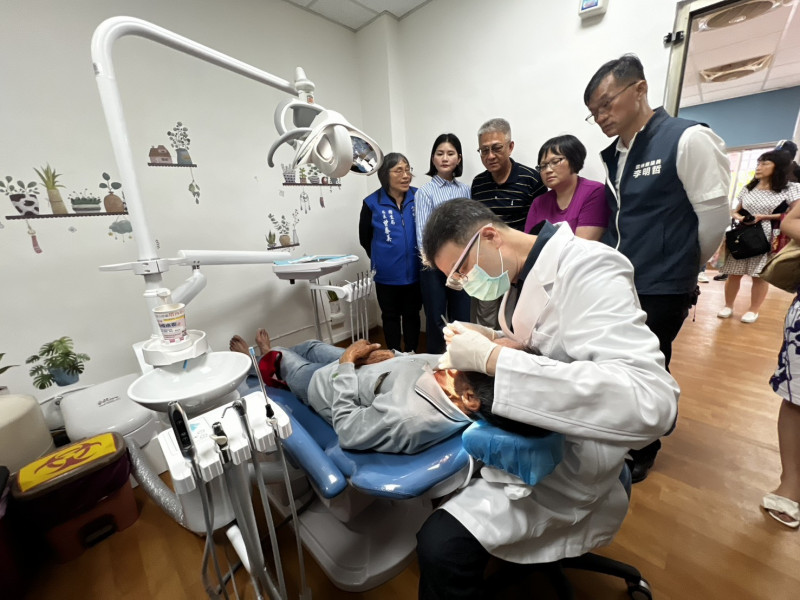 告別無牙醫鄉 牙醫師進駐二崙衛生所看診