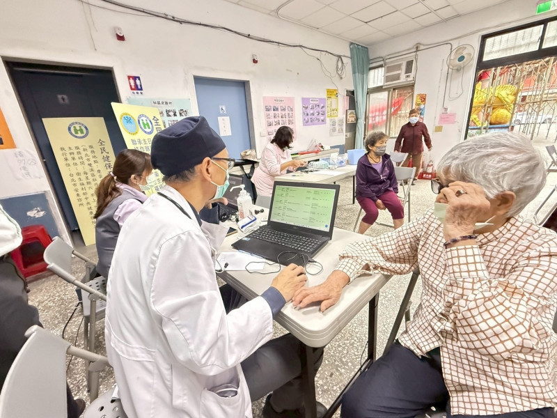 衛福部基隆醫院巡迴醫療進駐雙溪牡丹 守護偏鄉長者健康