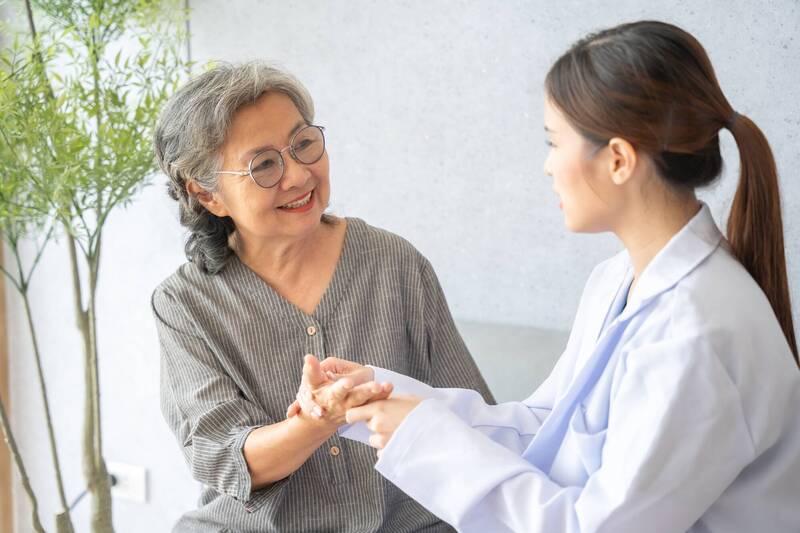 健康網》母親節將至 營養師4招幫長輩減量顧健康