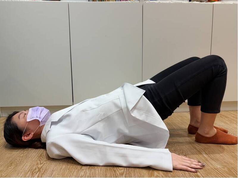 保健動一動》8成人都逃不過下背痛！最怕反覆發作 醫教2招改善