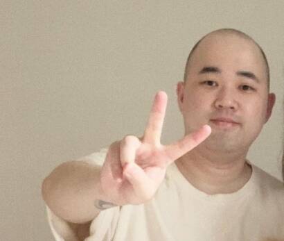 南韓「饒舌王」知名歌手Jerry.K罹患腦瘤中大魔王─膠質母細胞瘤,罹癌2年後不敵病魔。根據全民健康基金會衛教資料指出,第4級神經膠質母細胞瘤仍舊是無法根治的疾病。(取自Jerry.K IG) 南韓「饒舌王」知名歌手Jerry.K罹患腦瘤中大魔王─膠質母細胞瘤,罹癌2年後不敵病魔。根據全民健康基金會衛教資料指出,第4級神經膠質母細胞瘤仍舊是無法根治的疾病。(取自Jerry.K IG)