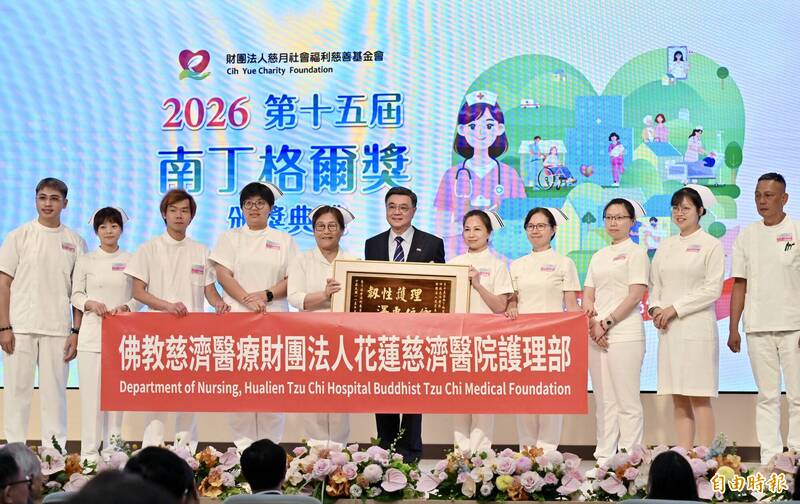 護理界盼三班護病比入法 卓揆：增人力、留人才、擴大預算