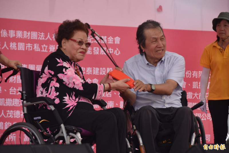 願當癱瘓者人生燈塔 林謝罕見23年灌溉脊損潛能開發