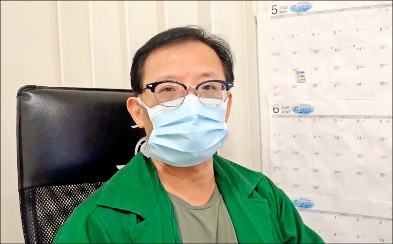 ▲蘇美旭醫師表示,若短時間內反覆出現腎結石、高血鈣、骨質疏鬆、頻尿、疲倦或肌肉痠痛等症狀,應進一步檢查副甲狀腺功能,避免延誤治療。(彰化醫院提供) ▲蘇美旭醫師表示,若短時間內反覆出現腎結石、高血鈣、骨質疏鬆、頻尿、疲倦或肌肉痠痛等症狀,應進一步檢查副甲狀腺功能,避免延誤治療。(彰化醫院提供)