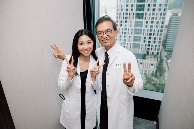生殖醫學專家後繼有人 許朝欽偕愛女為我國少子危機盡心力