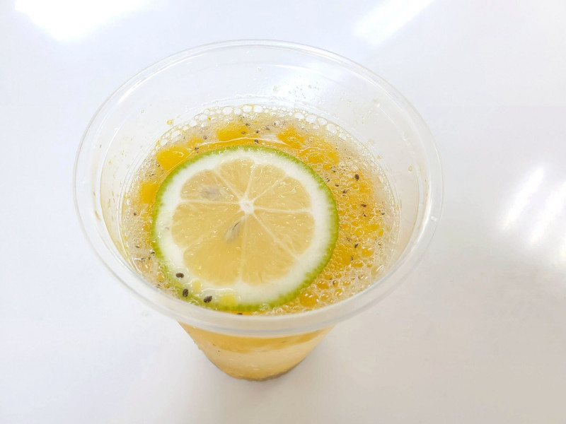 營養師教做芒果火龍果氣泡飲 提升長者飲水意願