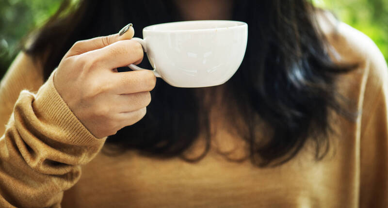 健康網》咖啡突然聞起來沒以前香！ 醫揭阿茲海默症「2警訊」