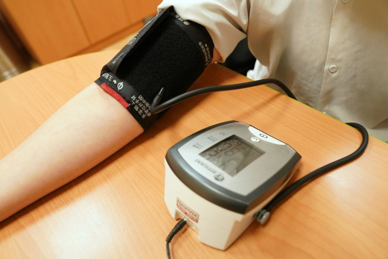 不想當藥罐子！「腎動脈交感神經阻斷術」助降血壓減藥量
