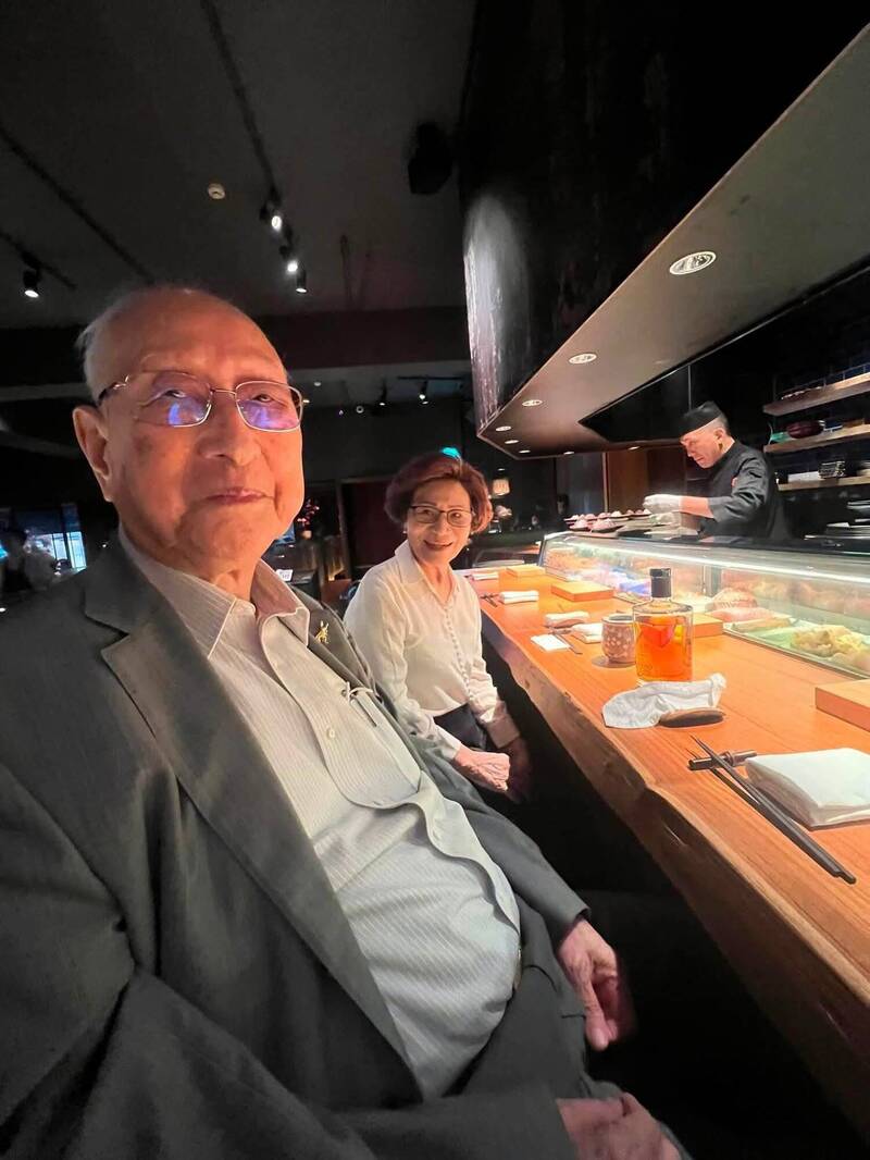 健康網》北海鱈魚香絲董座98歲高齡 強健免拐杖！健康長壽有方