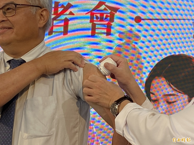 彰化限定！裝血糖監測貼片不用錢 3625個名額還有剩