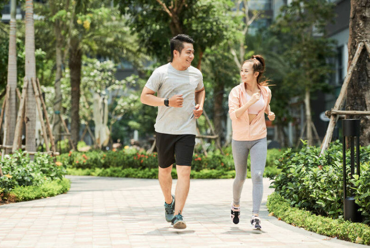 步行20分鐘就有效 研究：可快速刺激腸道活動