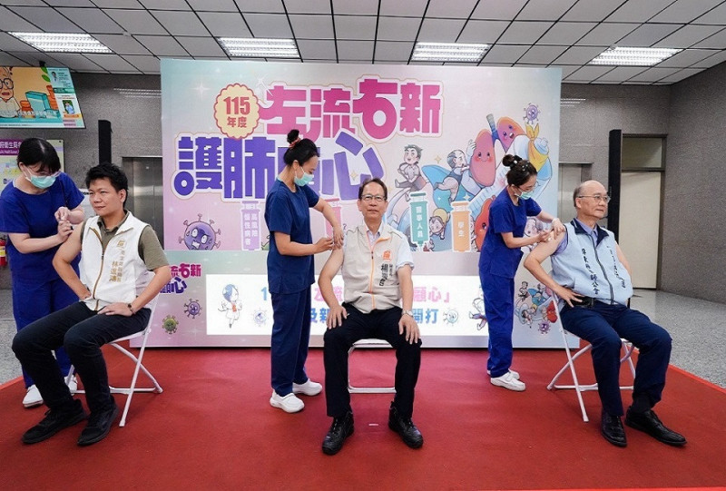 打流感、新冠疫苗賺健康幣！屏縣衛生所、合約院所今開打