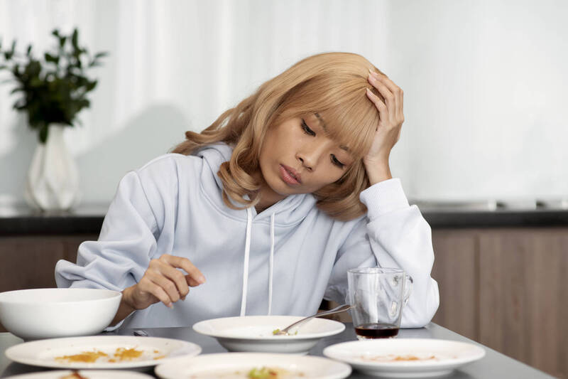 健康網》吃完滷肉飯、乾麵就想睡！ 醫教3招改善餐後血糖飆升
