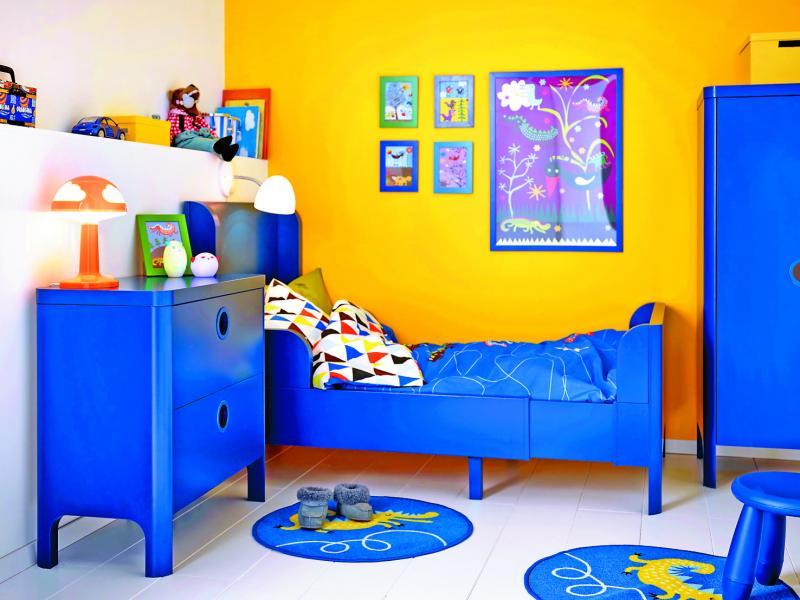 IKEA BUSUNGE延伸床有三種長度，可隨小孩身高成長調整，延長家具使用壽命。