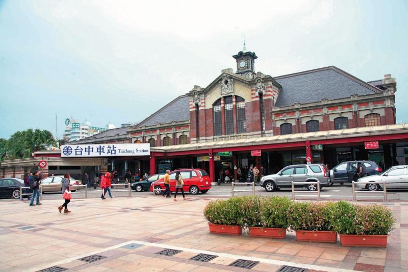 台中火車站前站商圈的店面行情較高，觀光景點不少。(資料照片)