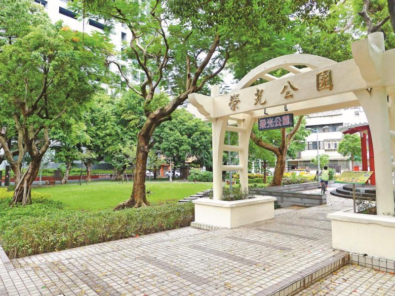 北市大型醫院周邊房價行情不一，北投榮總周邊因環境佳，又有學區加持，價格穩定。