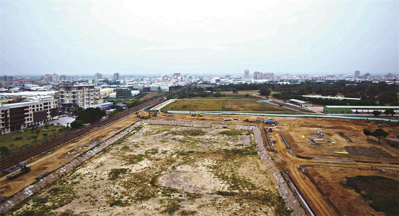 台南市立總圖二年後將闢建完成，將提供居民與學子優質閱覽空間，永康大橋特區生活機能更完善，刺激區域房市穩定發展。