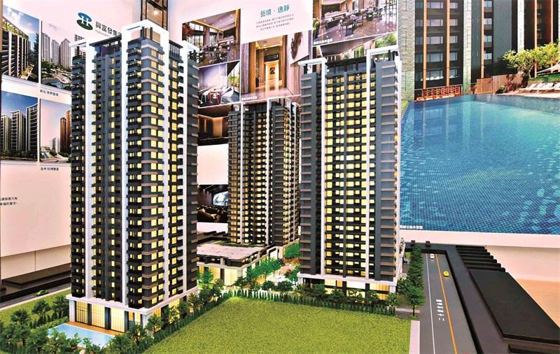 興富發建設在台南市南紡購物中心生活圈旁，新推出「上東城」輕豪宅大樓預售案，外觀採用時尚設計風格，凸顯高質感定位與賞景優勢條件。