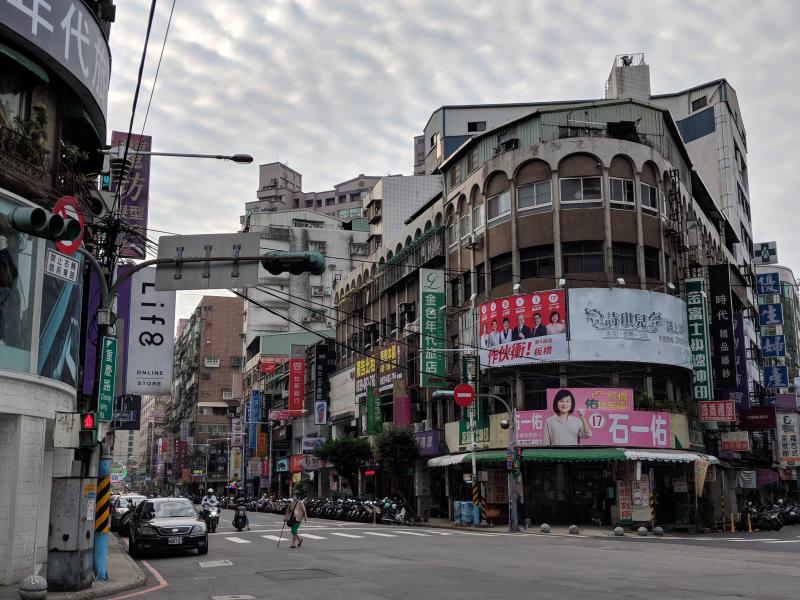 2018九合一大選進入倒數，有將近7成(佔比69%)的民眾不打算趁選舉期間進場搶便宜。