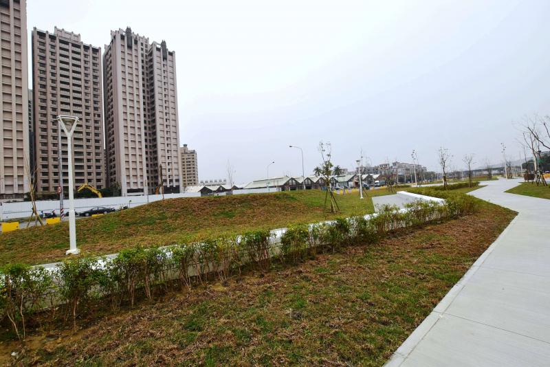 綠園道工程美術館段北起明誠四路、南至美術館路，將以地形、地貌、景觀及步道系統等融入美術館園區。