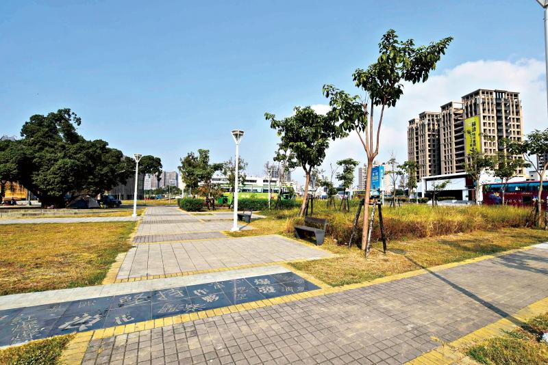 愛河中游段的中都重劃區，坐擁中都溼地公園、榕樹公園等寬闊綠地環境，成為景觀大樓推案新重鎮。