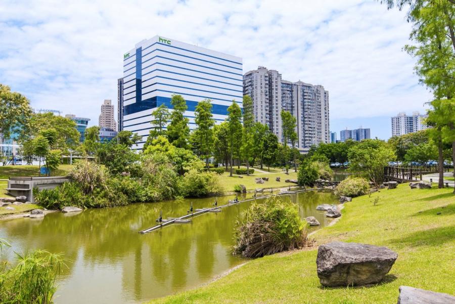 新店央北重劃區有環狀線加持，又有水岸悠閒環境，因此成為近期房市熱區。