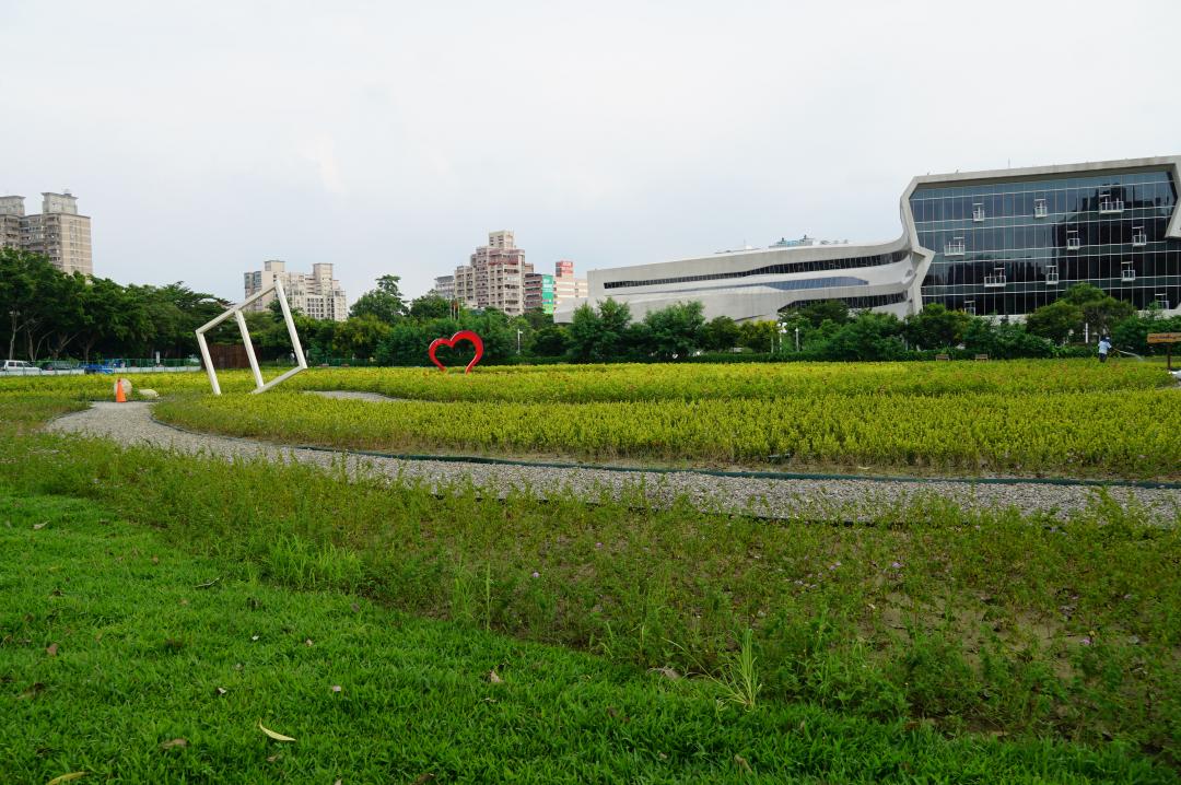 台中市區的綠園道皆受購屋族青睞，吸引建商進場推案。