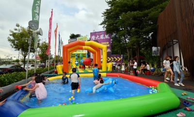 仁武建案中秋活動人潮爆滿  千萬透天每天都賣出一戶