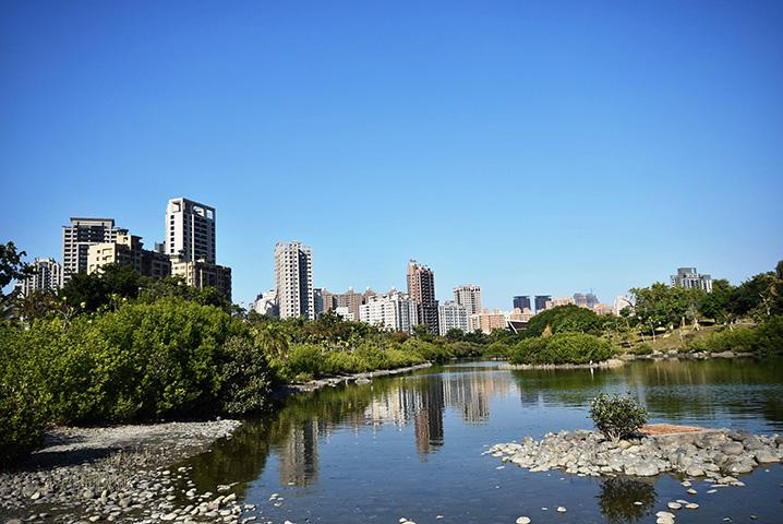 中都生態園區，連結美術館園區成為優質綠地環境，吸引高質感買家持續進場。