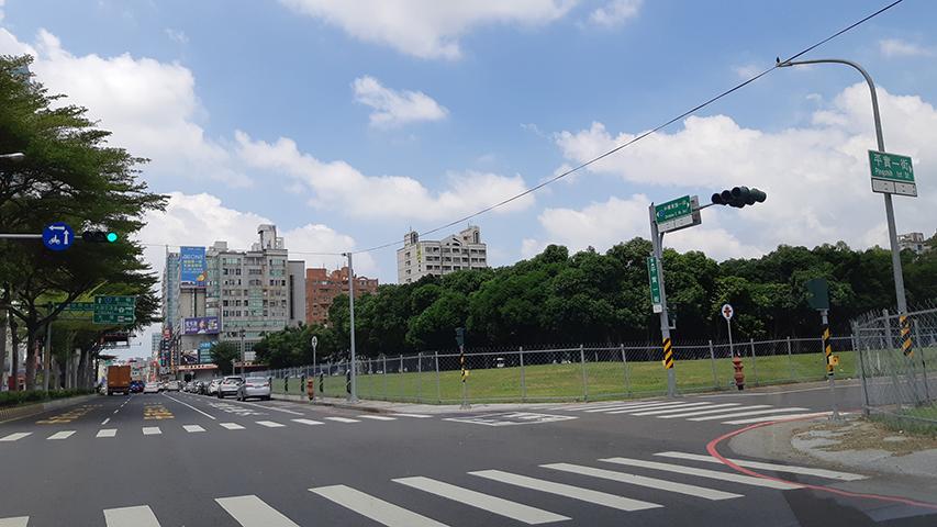 台南平實營區重劃區，坐擁商圈、交通與綠地優勢，即將成為推案新熱區。