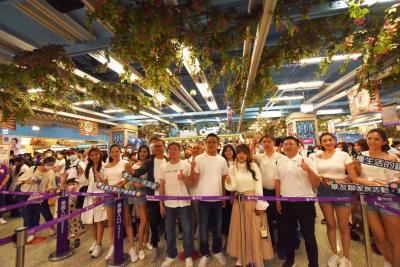 這家建商太威 花300萬包場義大世界讓5千住戶玩嗨