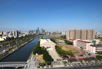 前鎮河新建車行景觀橋  交通便利建商紛儲備大筆精華地