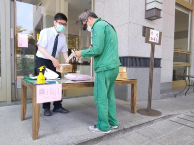 避免社區感染 南二都新推一樓設外送物流集收處 外送員禁入社區