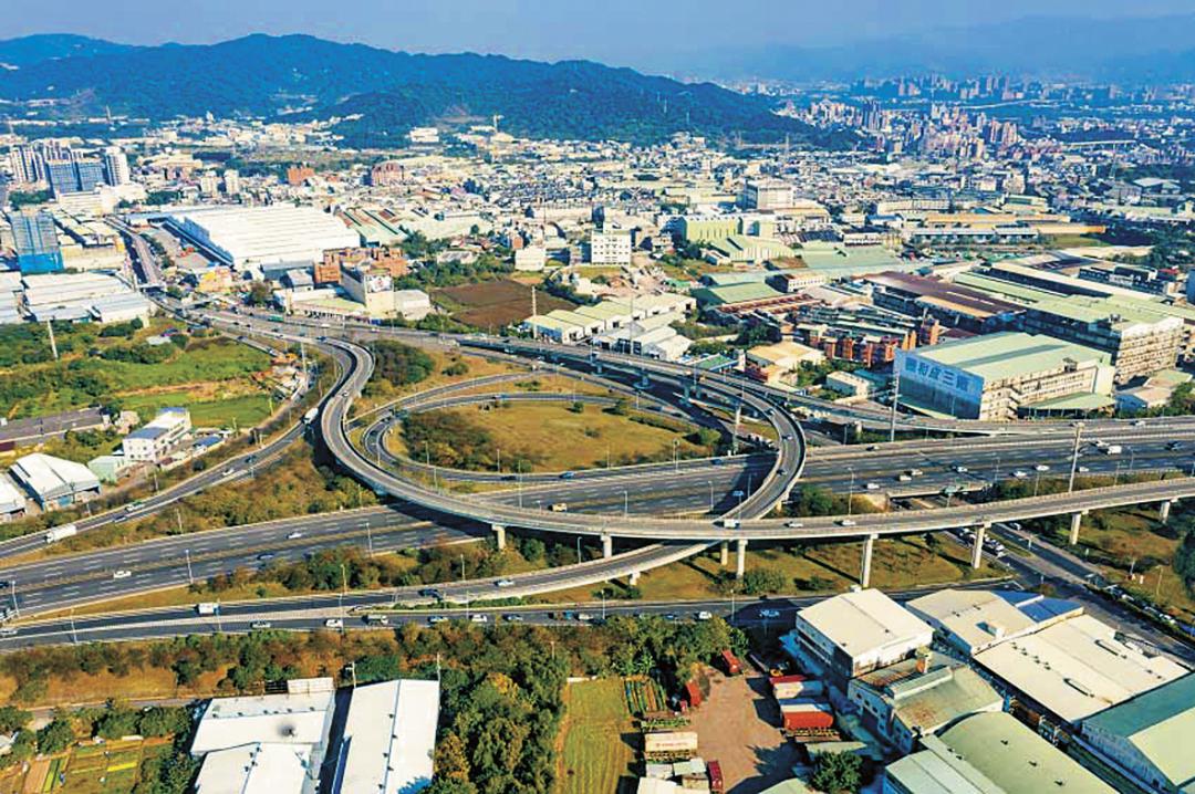 八德區除了捷運綠線機能外，國道更增設大鶯豐德交流道，未來享有雙交流道超強優勢。