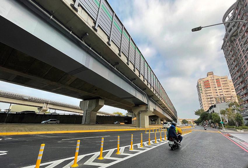 生活圈快速連通中山高鼎金系統交流道。