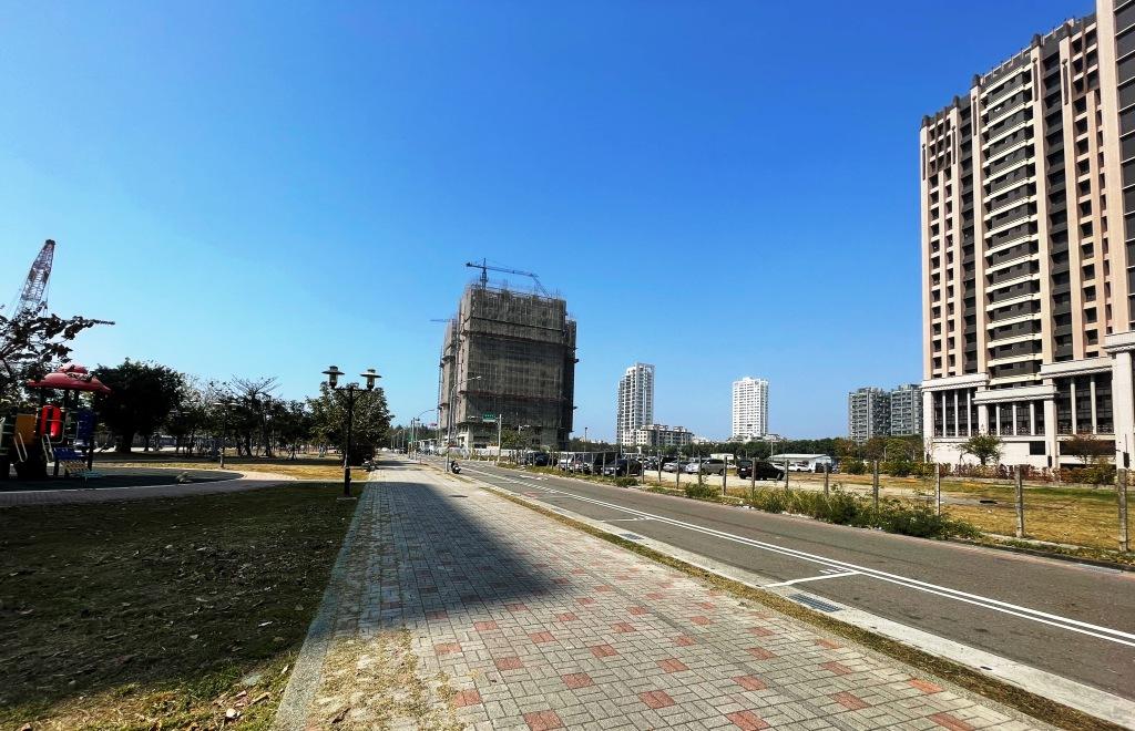 產署公告6宗精華區國有土地招標設定地上權標的，其中台南市安平區土地，位於國平重劃區內，交通便利公共設施完善。（圖:記者林耀文攝）
