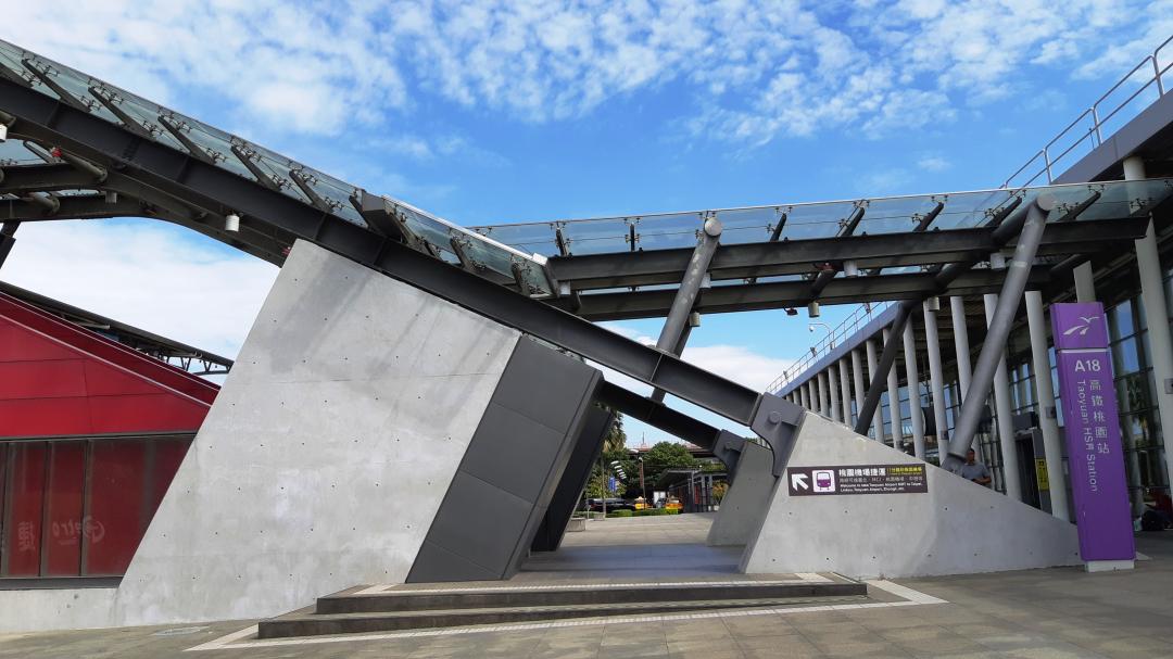 桃園雖有交通路網與建設加持，新建房屋待售住宅量體增多，對後市影響待觀察。